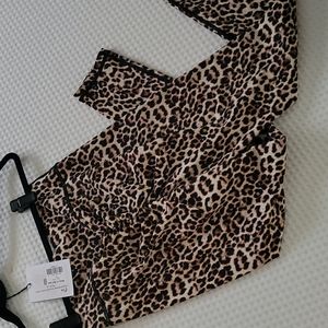 Zyia Scrunchy What Leopard Brilliant Hi-Rise leggings size 4